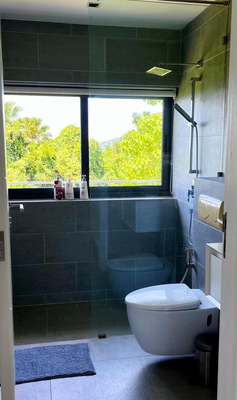 07 - Luxurious Haven With Mesmerizing Views Surin Beach  Exterior photo